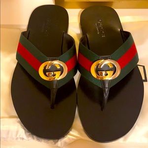 GUCCI Red & Green Kika Thong Sandals